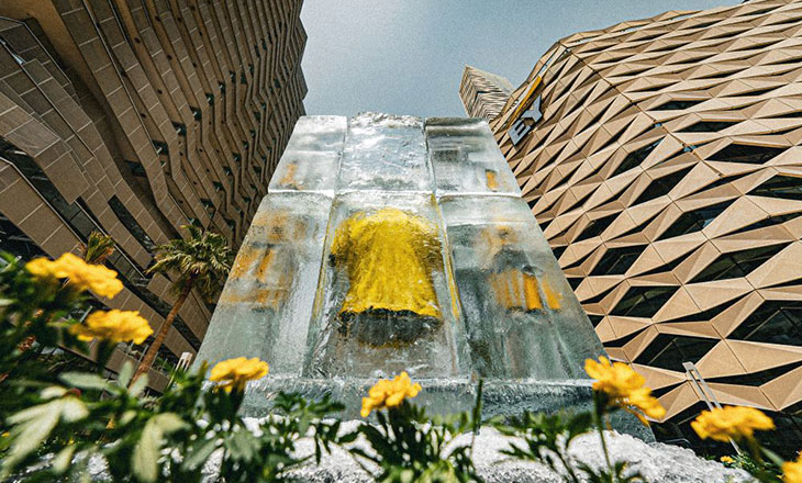 أديداس ونادي النصر يطلقان القميص الأساسي الجديد لموسم 25/26 بطريقة خارجة عن المألوف